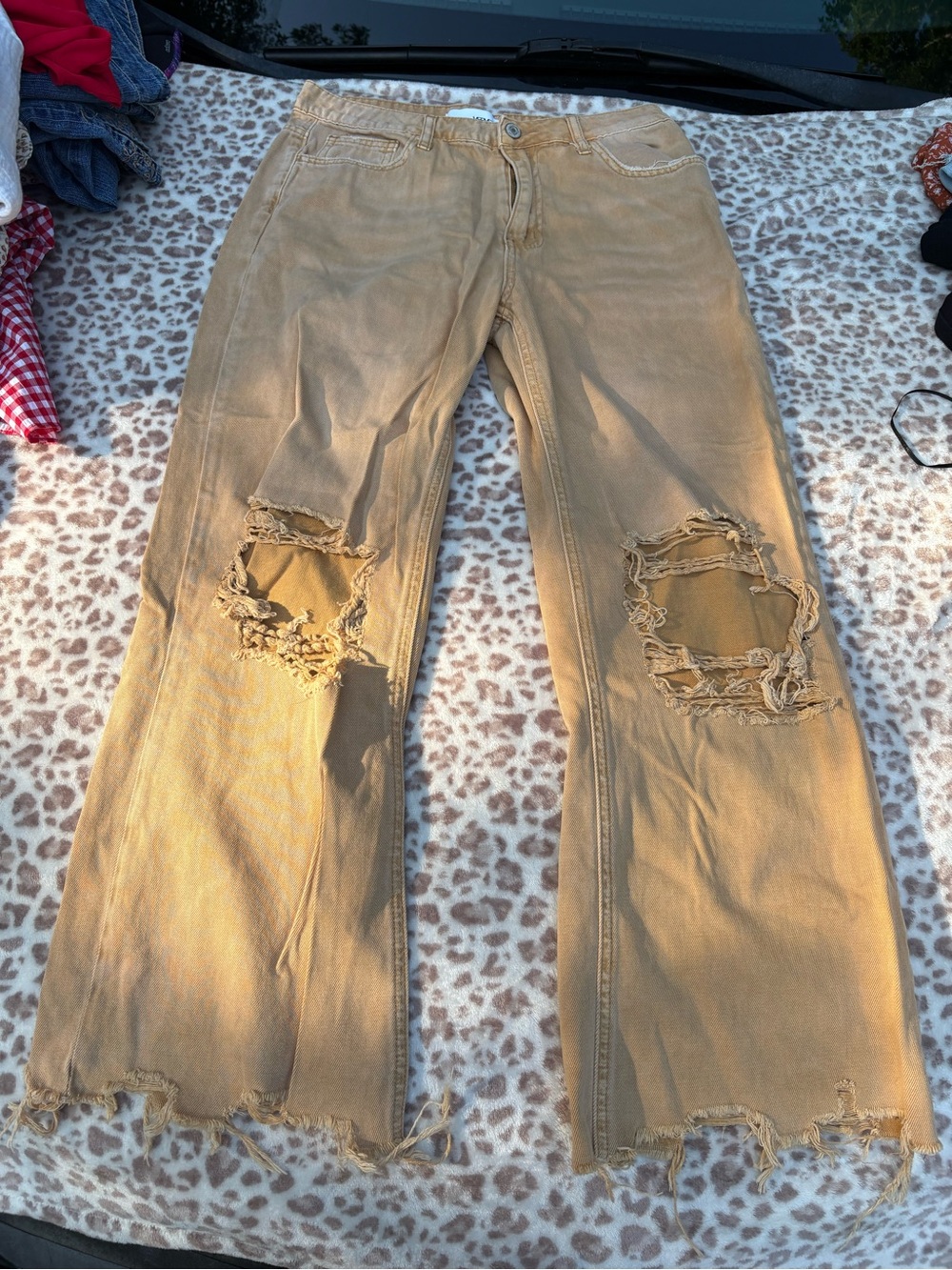 Vervet Size 28 Distressed Women's Jeans Tan Ripped Straight Leg - Picture 3 of 7